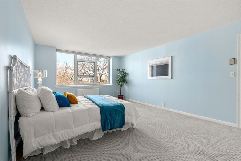280 Boylston St # 405