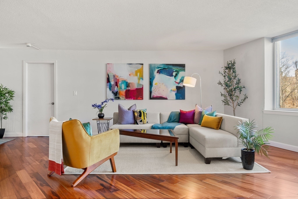 280 Boylston St # 405