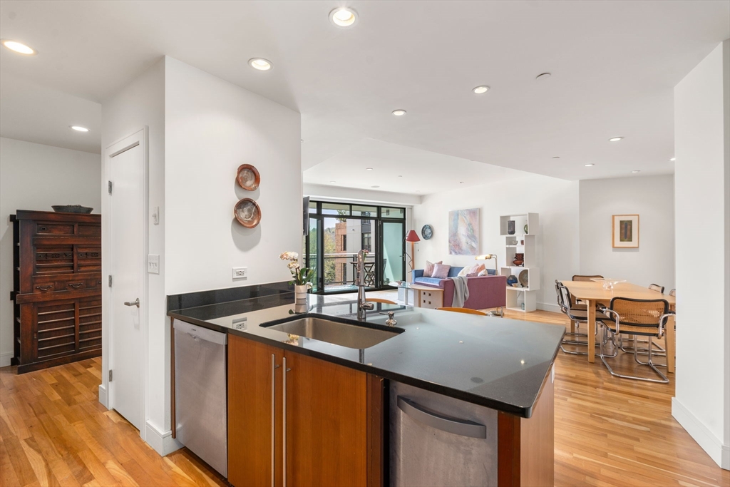 2400 Beacon St # 514
