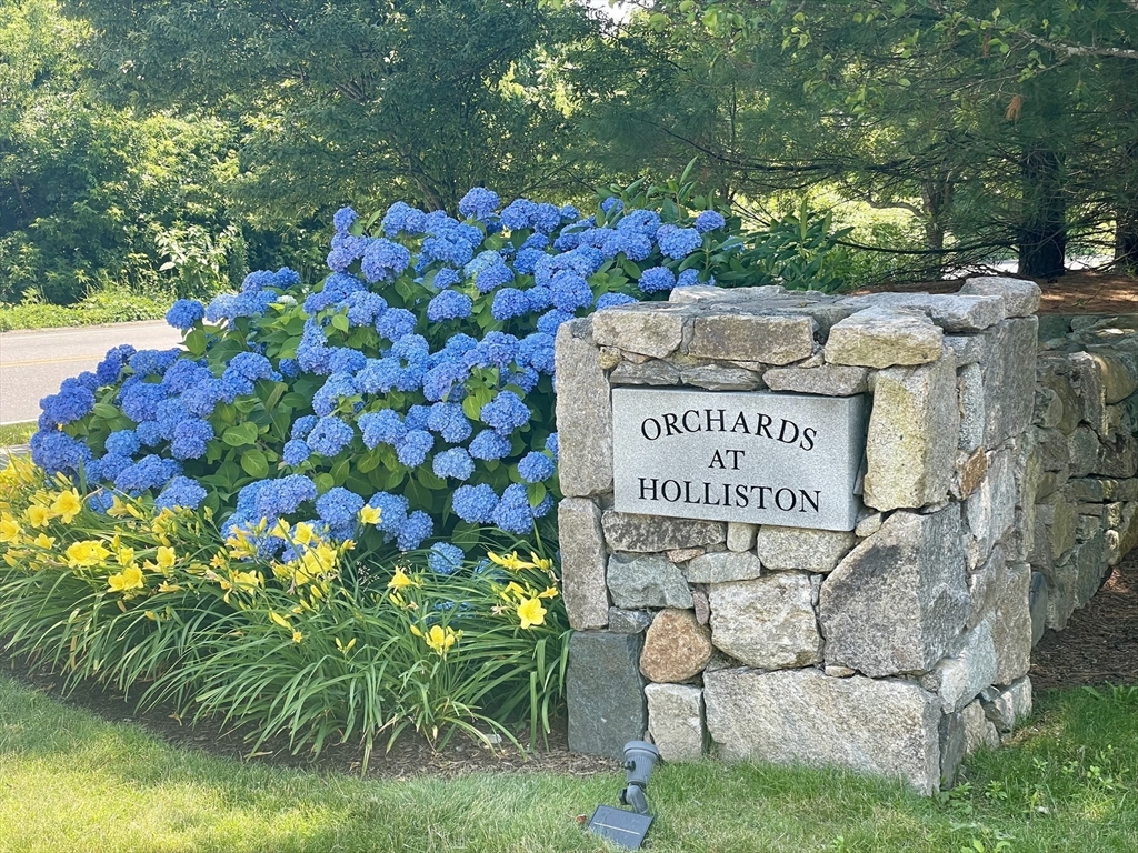 106 Garett Way # 106