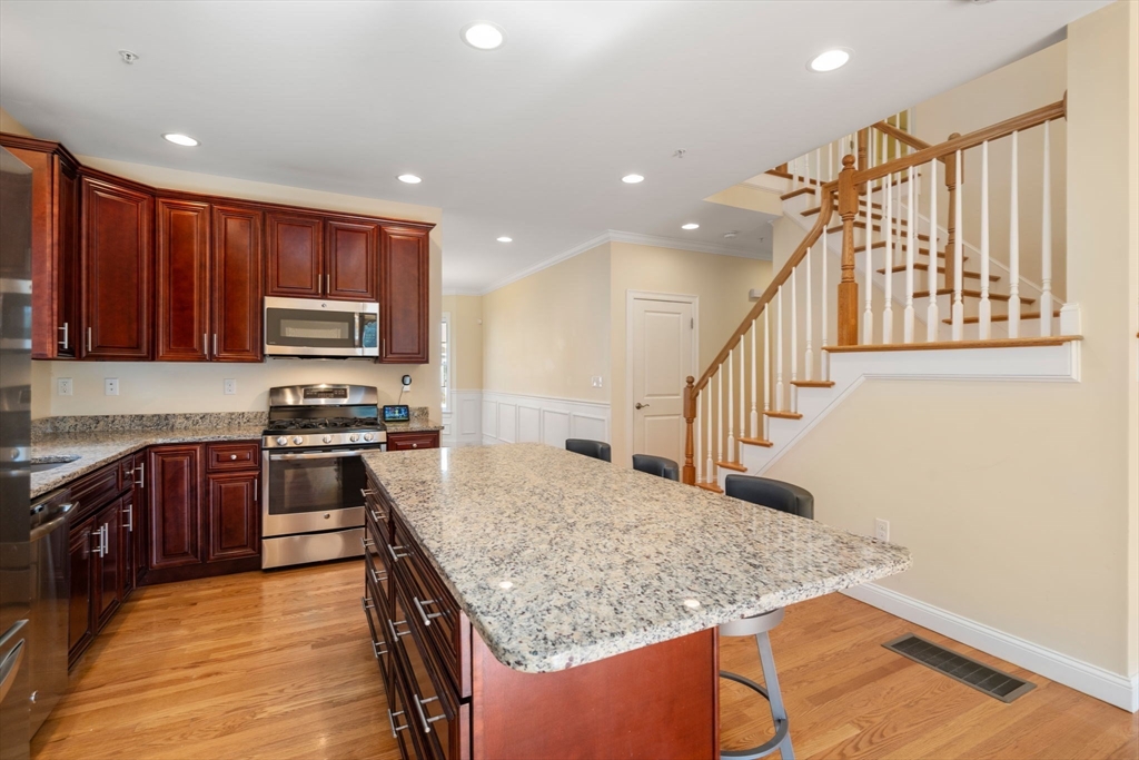 106 Garett Way # 106