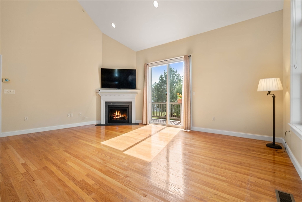 106 Garett Way # 106