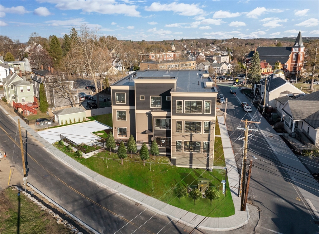 272 Lincoln Street # 304