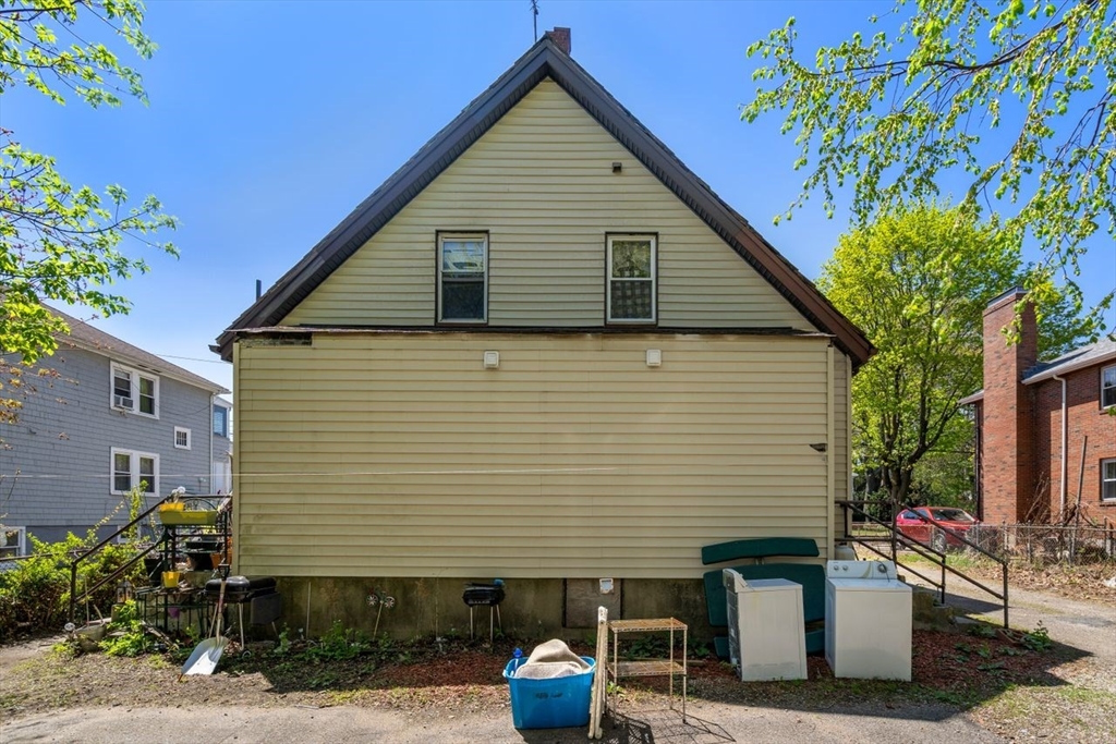 64-66 Dalby St