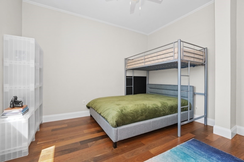 640 Hammond Street # 301