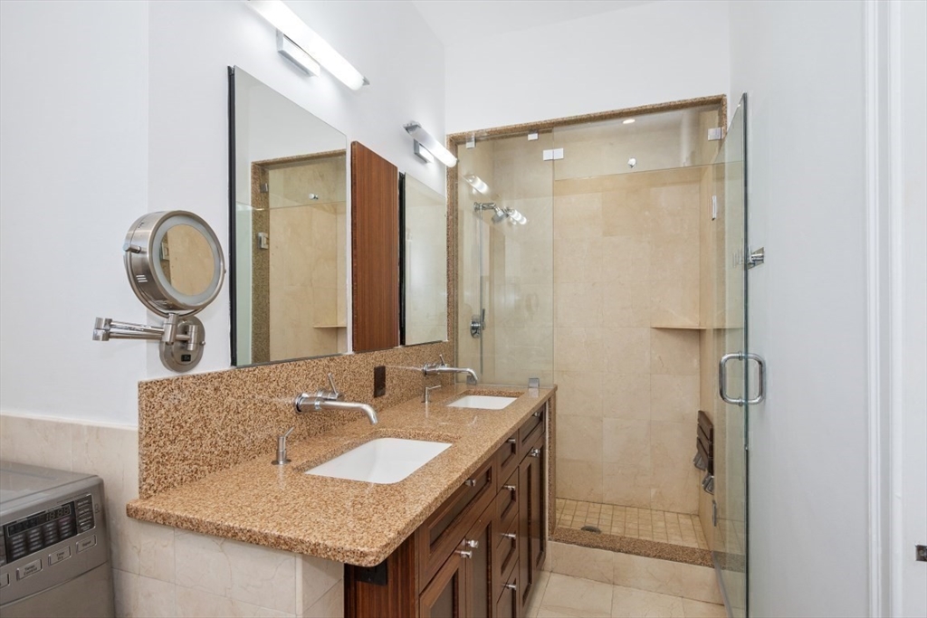 640 Hammond Street # 301