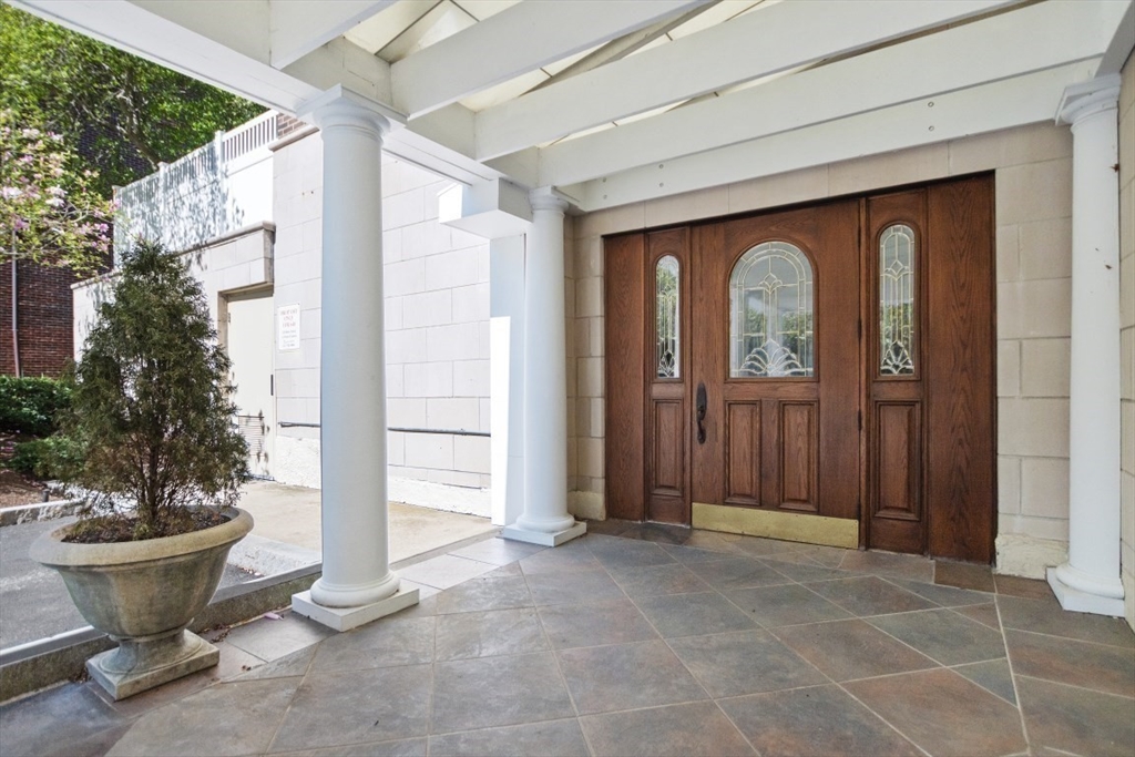 640 Hammond Street # 301