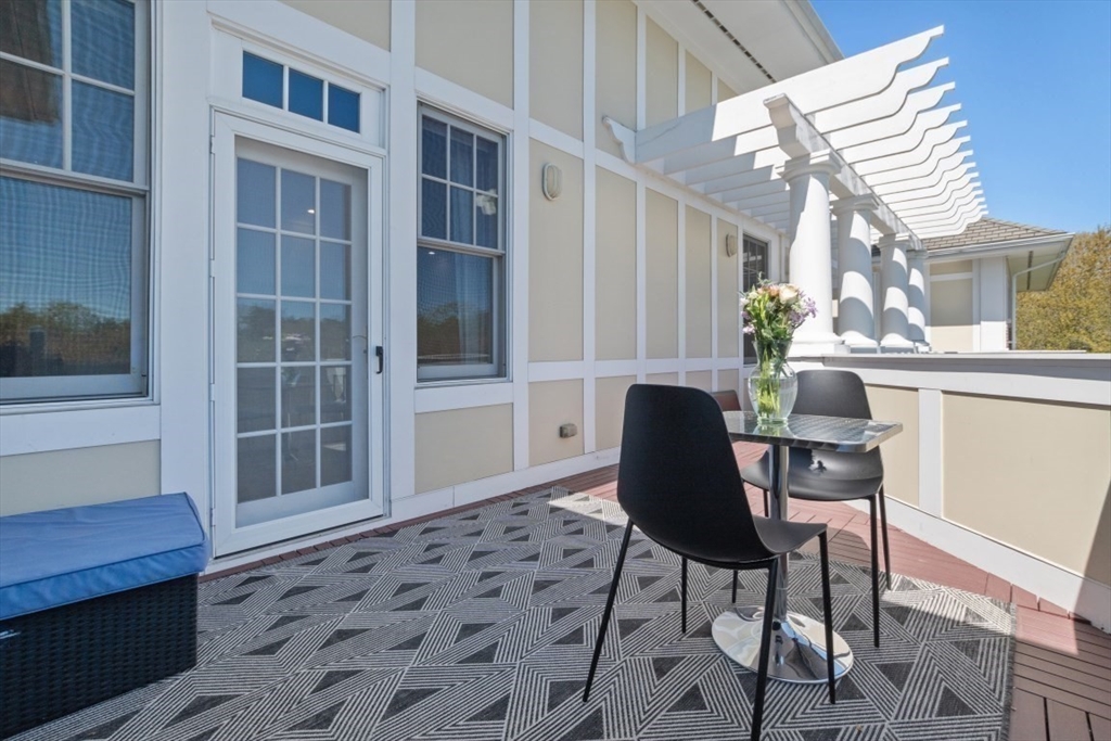 640 Hammond Street # 301