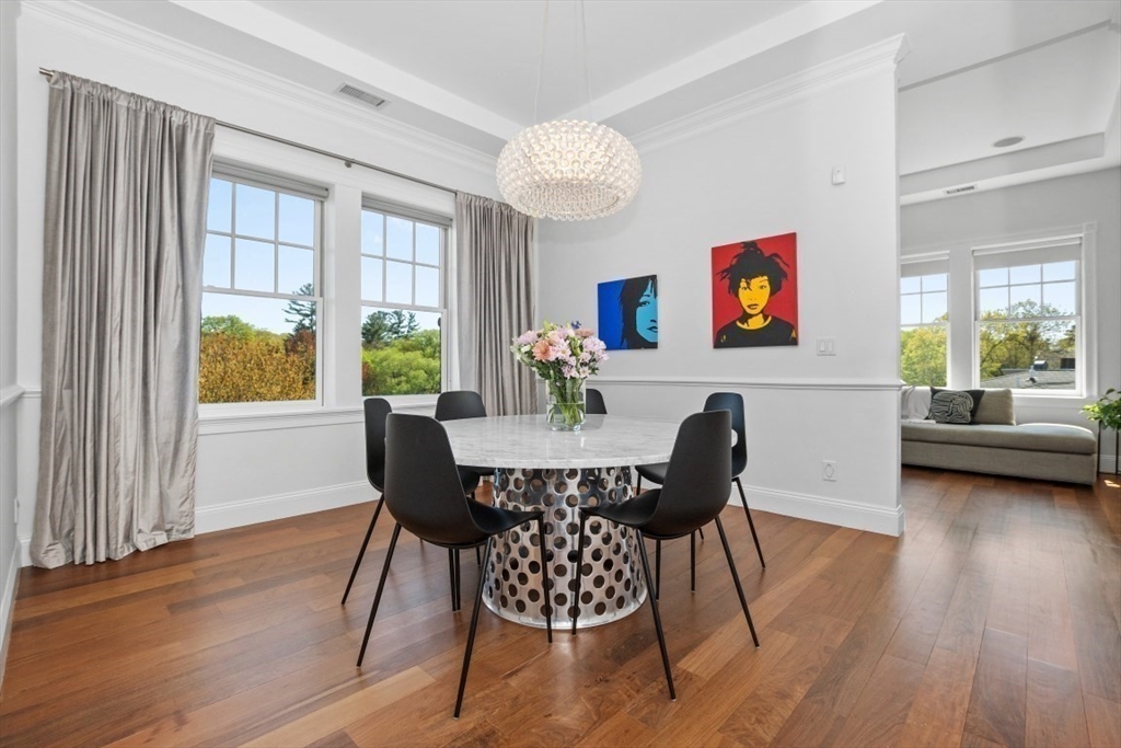 640 Hammond Street # 301