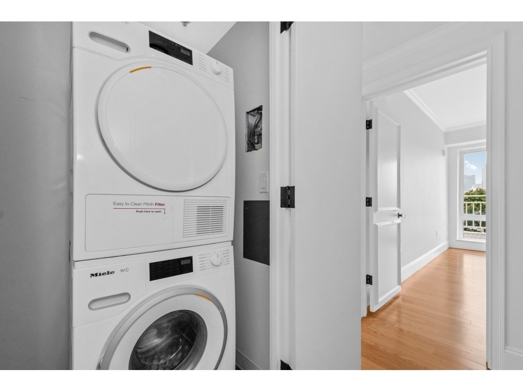 75-83 Cambridge Pkwy Unit: 301