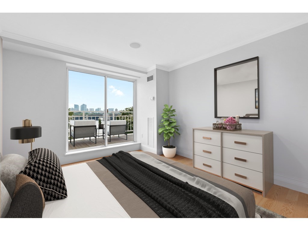 75-83 Cambridge Pkwy Unit: 301