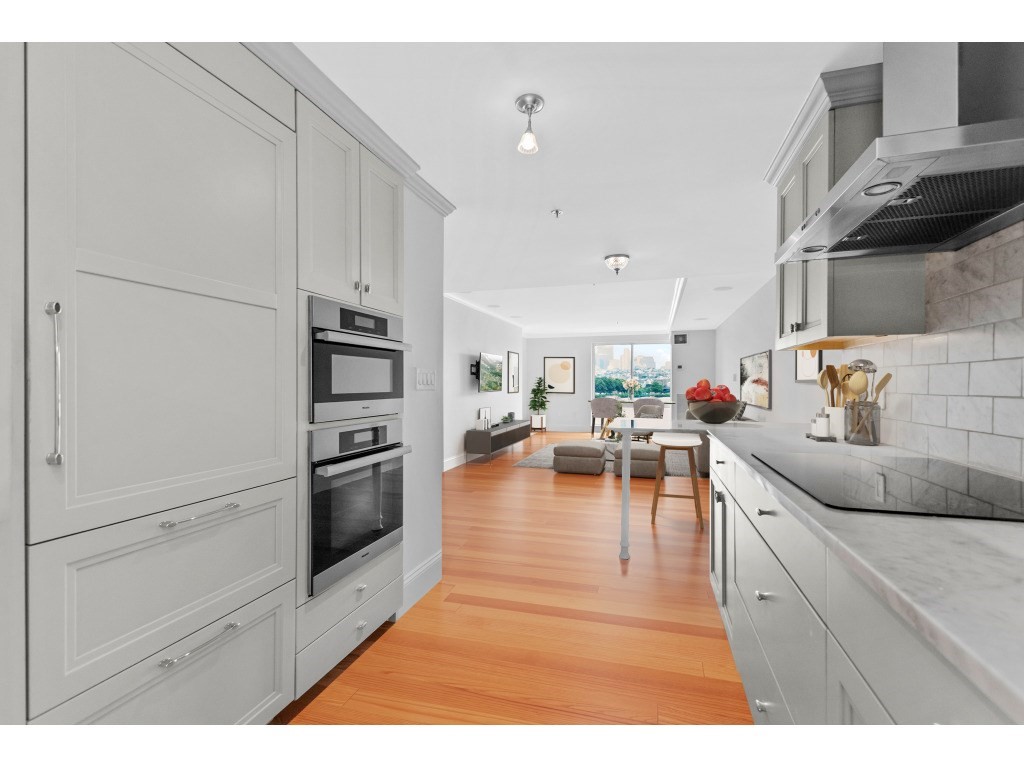 75-83 Cambridge Pkwy Unit: 301