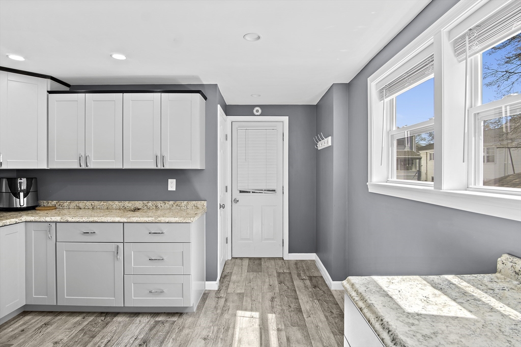 24 Englewood Ave # 24A