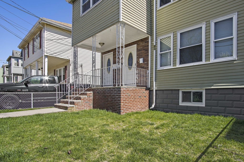 24 Englewood Ave # 24A