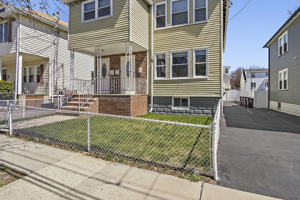 24 Englewood Ave # 24A