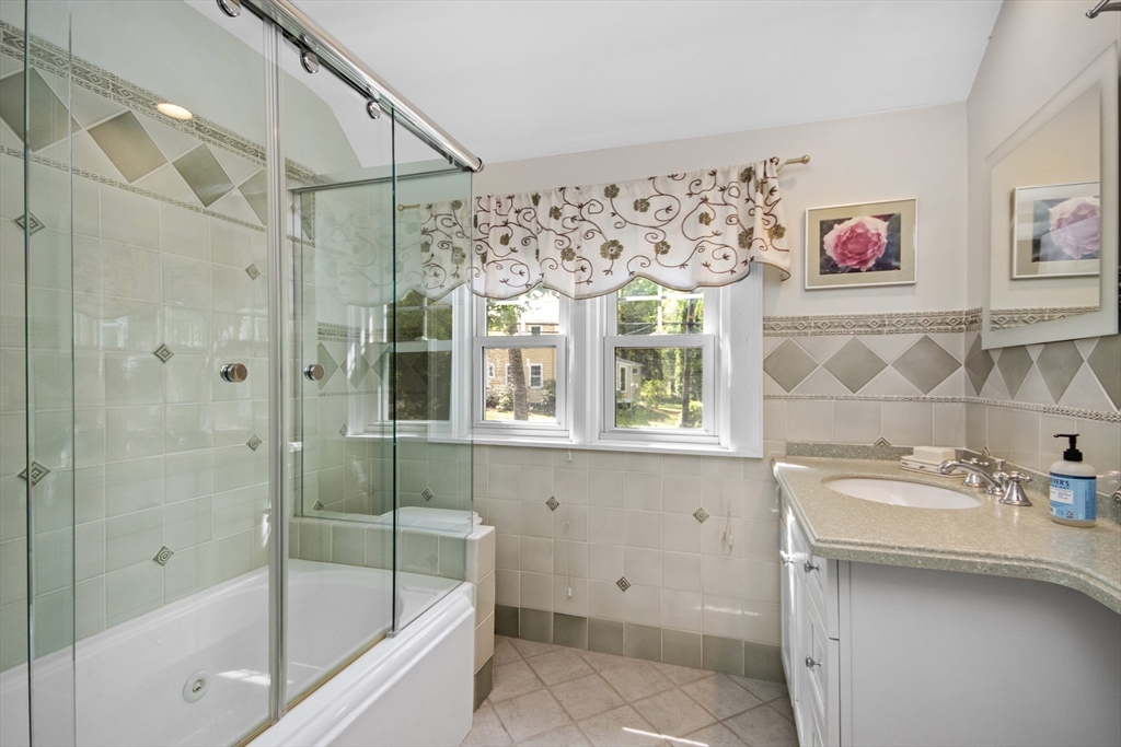 11 Stony Brae Road