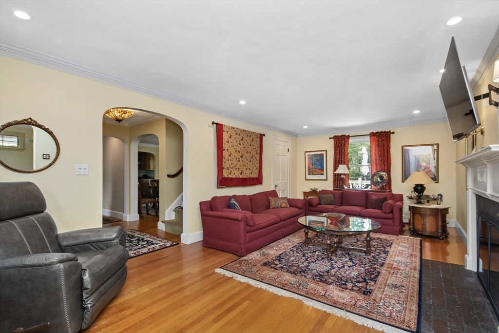 11 Stony Brae Road