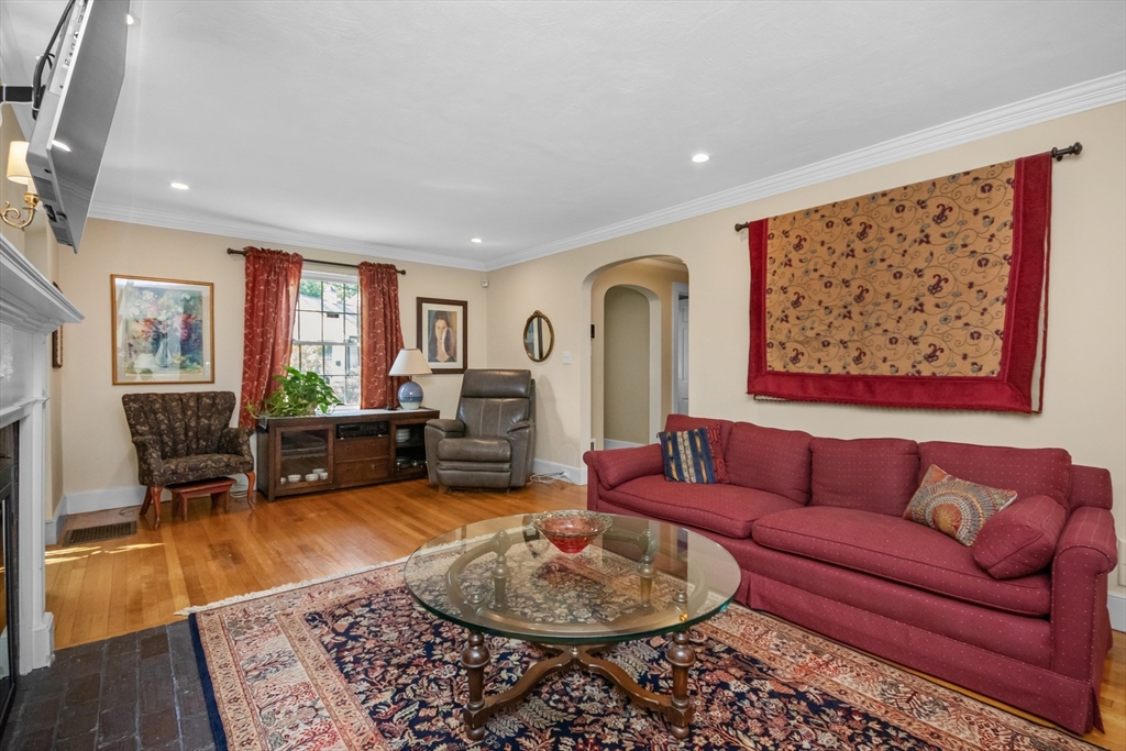 11 Stony Brae Road