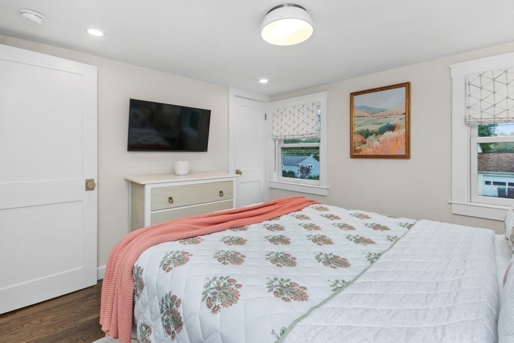 48 Carol Dr