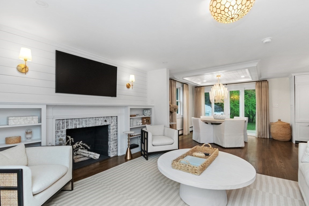 48 Carol Dr