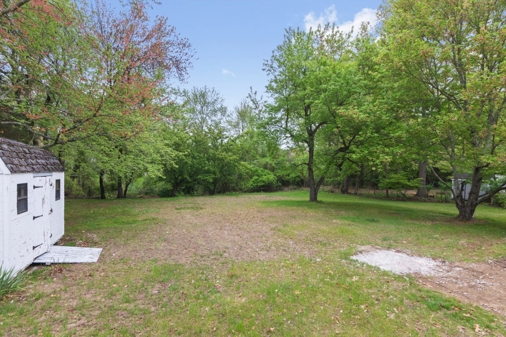 48 Carol Dr