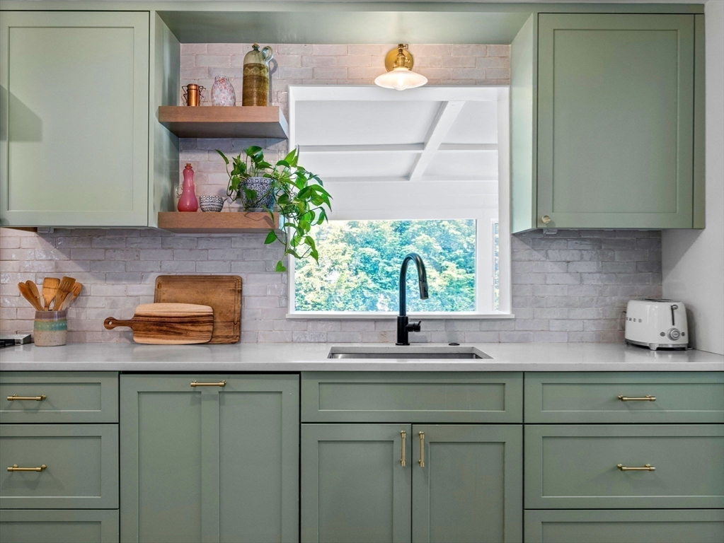 135 Eastwood Circuit