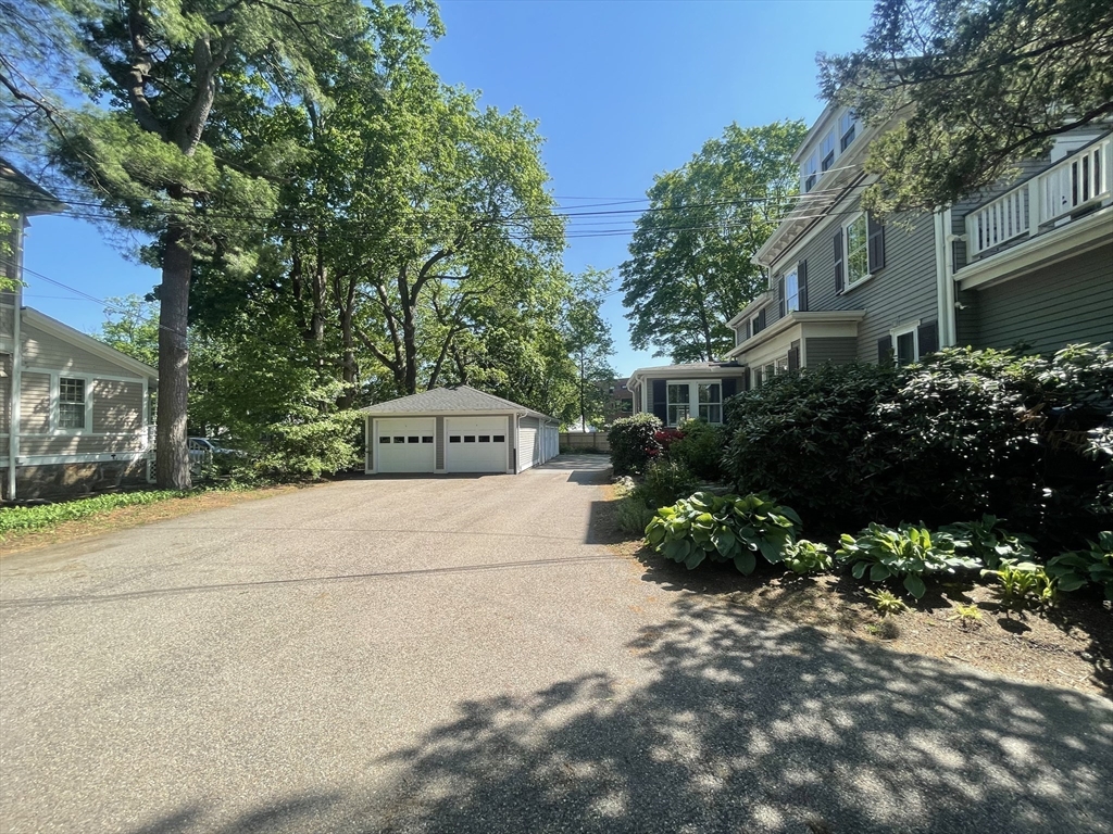 876 Beacon St # 5