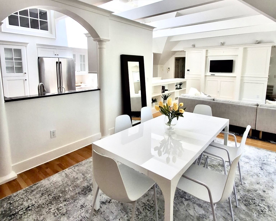 876 Beacon St # 5