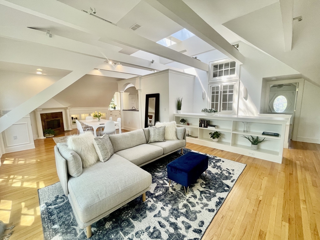 876 Beacon St # 5