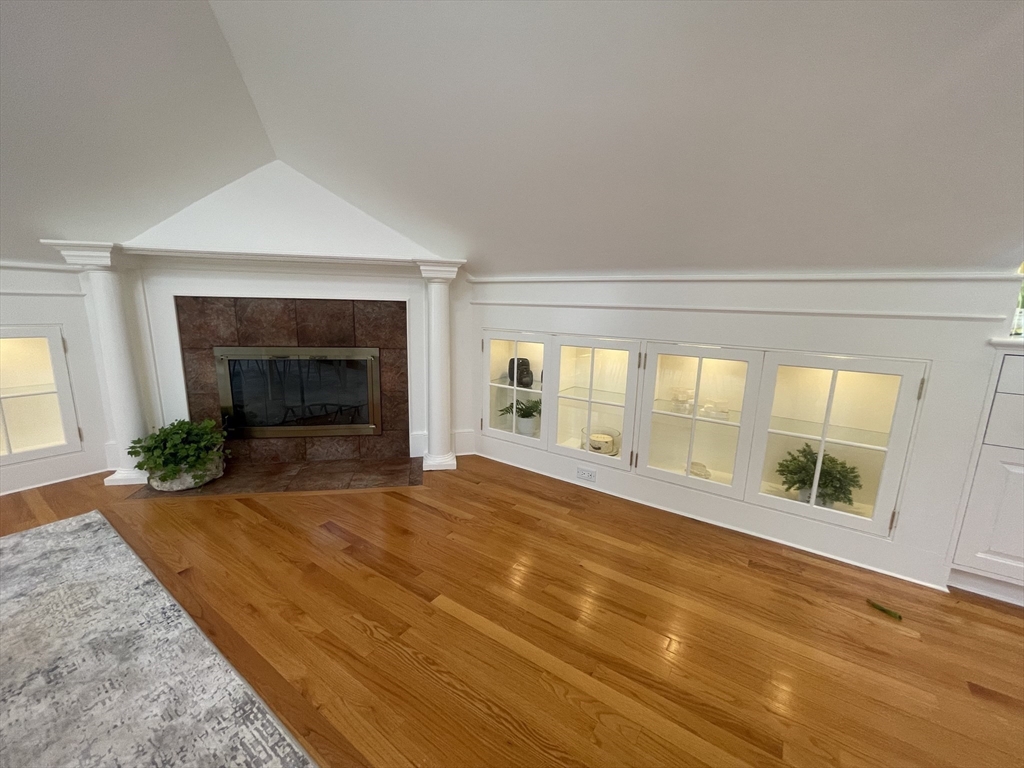 876 Beacon St # 5
