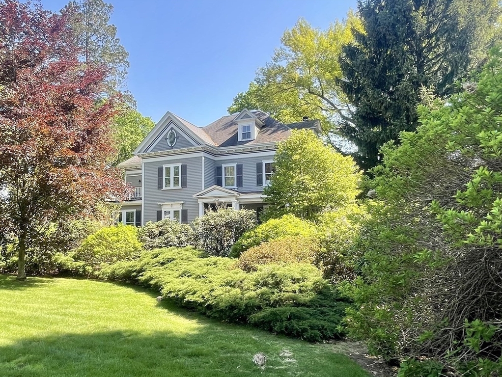 876 Beacon St # 5