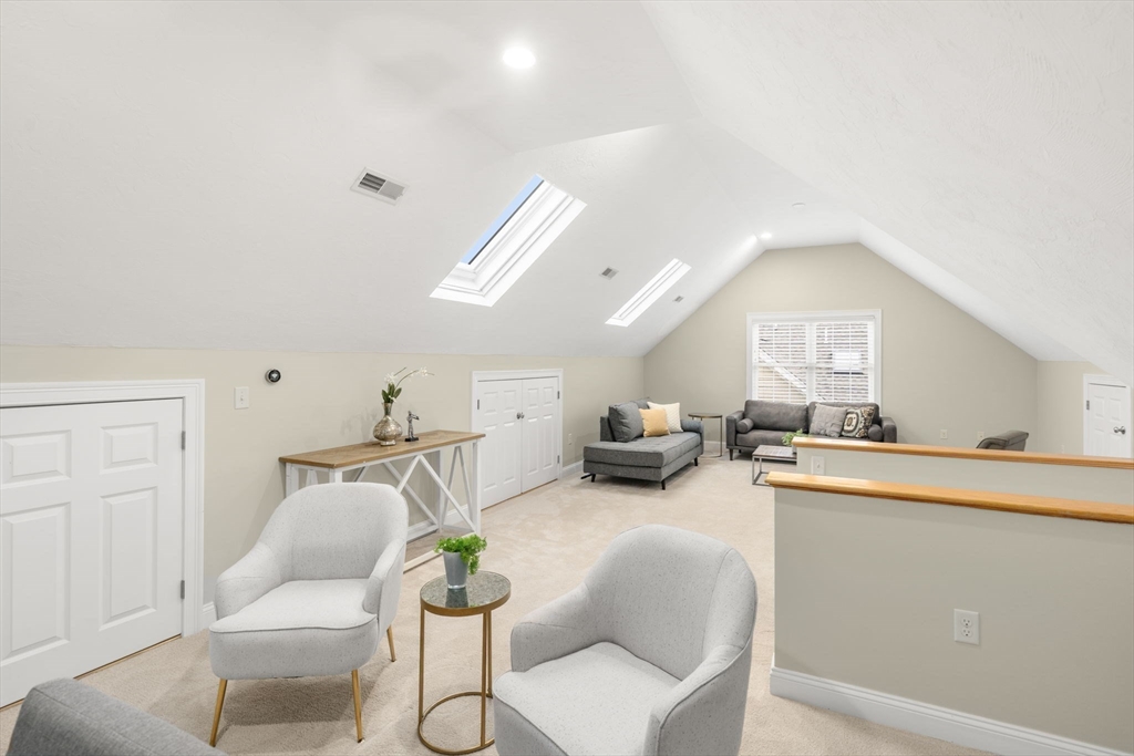 415 Belmont St Unit: 415