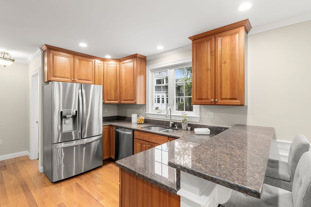 415 Belmont St Unit: 415