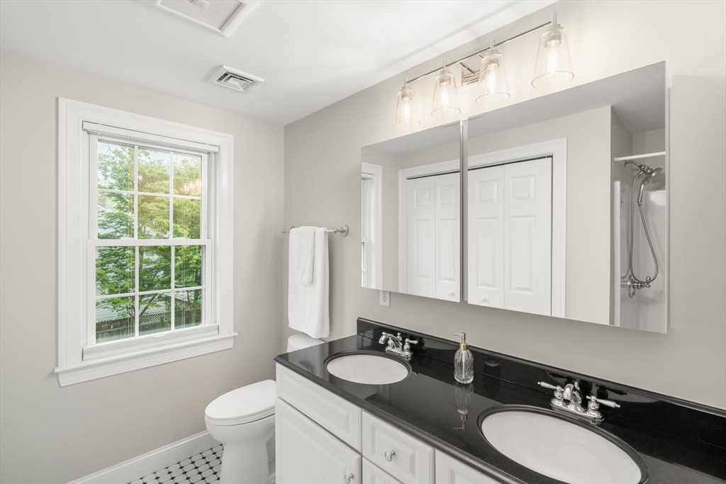 415 Belmont St Unit: 415