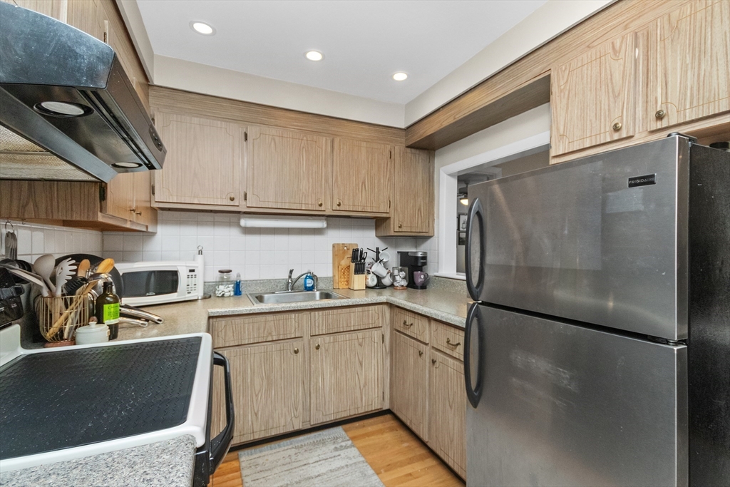 54 Jacqueline Road # 7