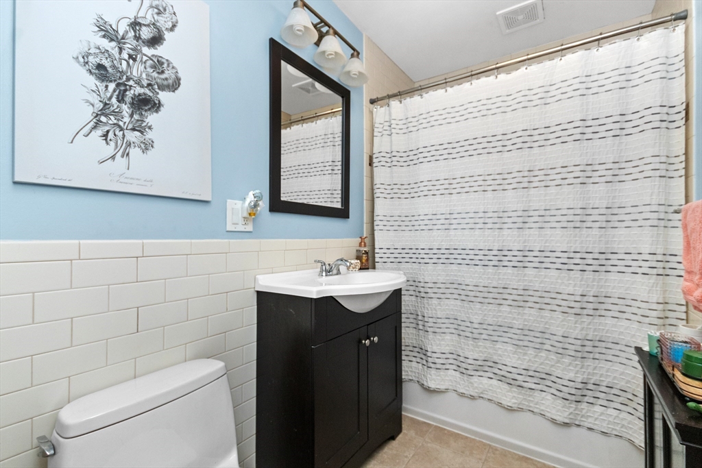 54 Jacqueline Road # 7