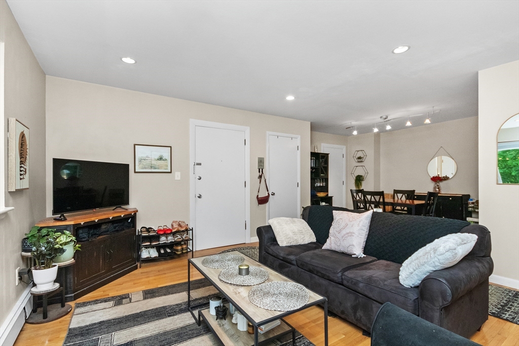54 Jacqueline Road # 7