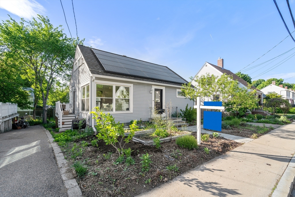 30 Halliday St