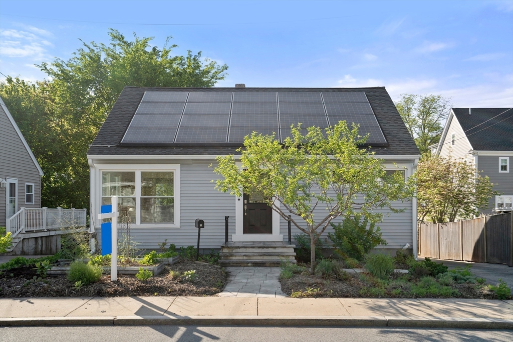 30 Halliday St