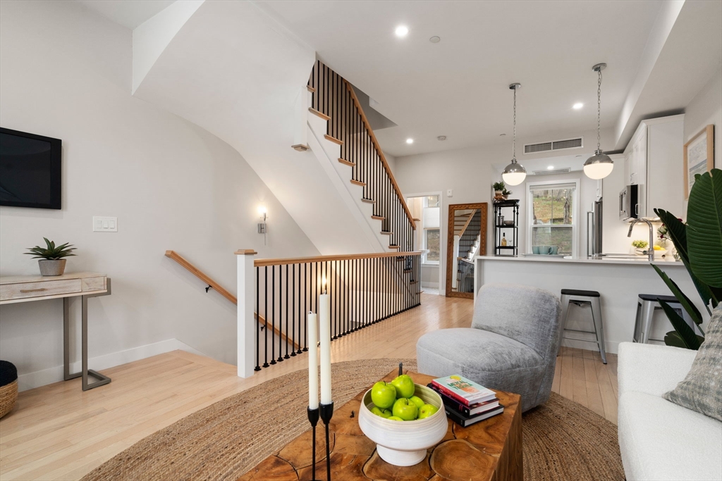 174 Fisher Ave