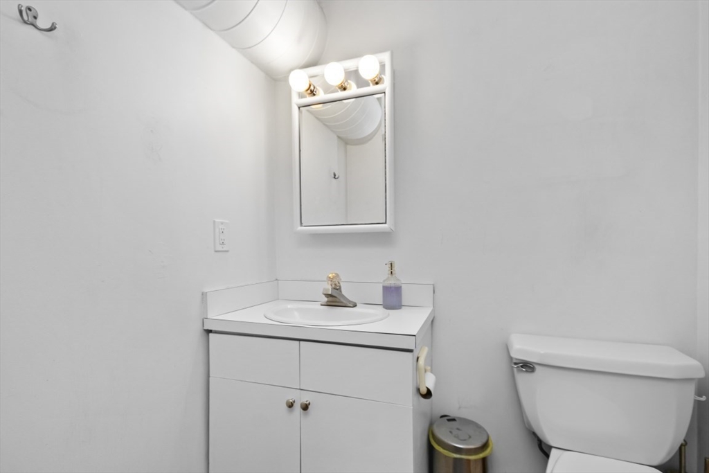 28 Seaverns Ave # 11