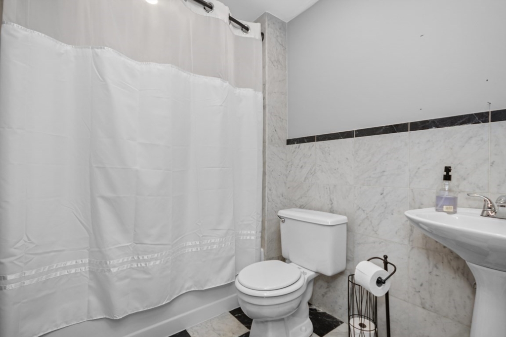 28 Seaverns Ave # 11