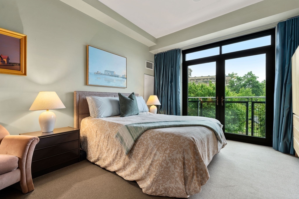 2400 Beacon St # 203