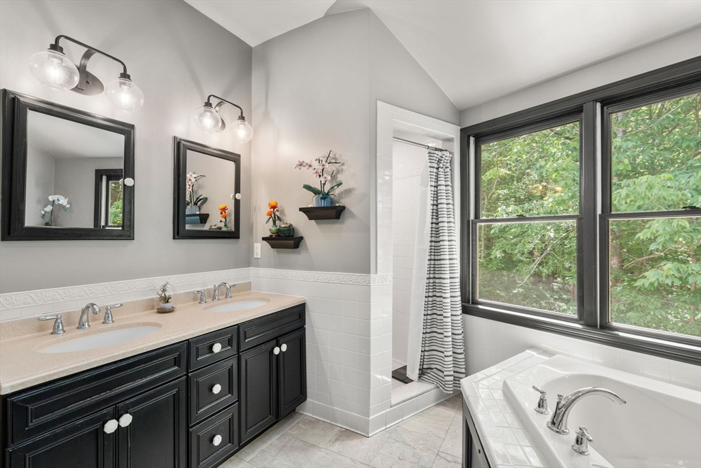 85 Green Meadow Court