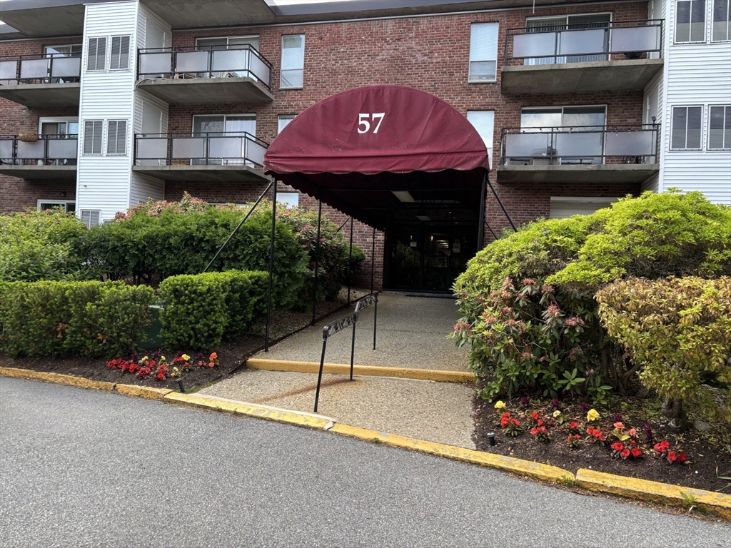 57 Broadlawn Park # 24