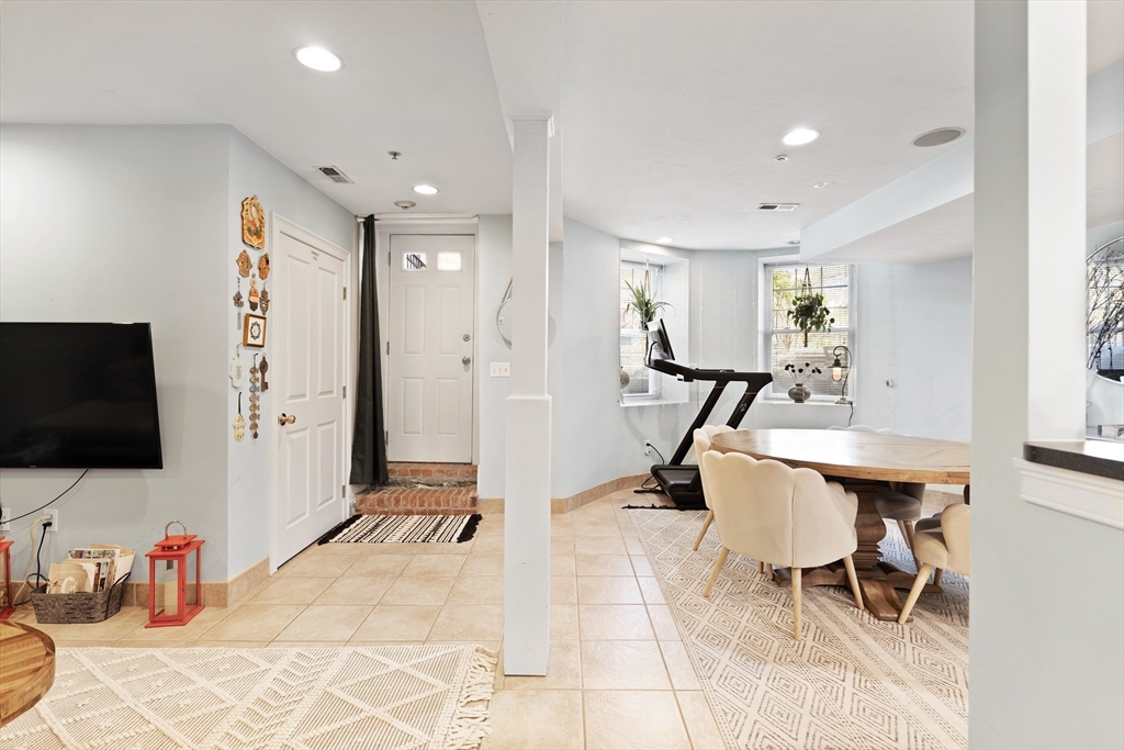 1867 Beacon St # 1B