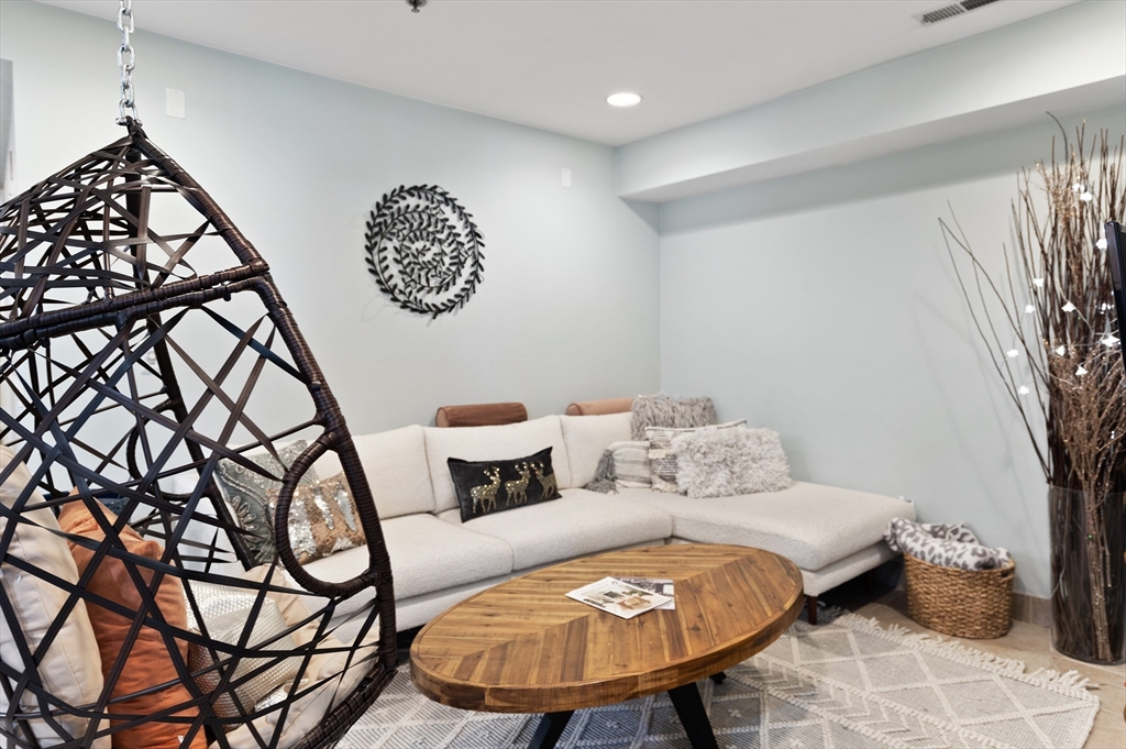 1867 Beacon St # 1B