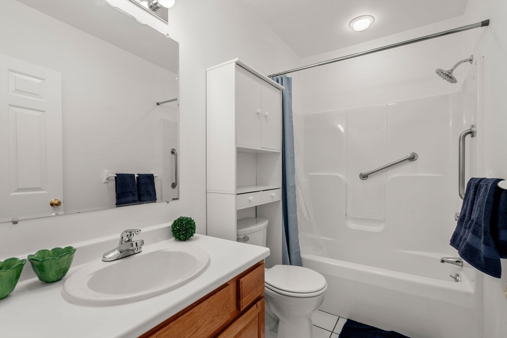 1 Davenport Street # 11