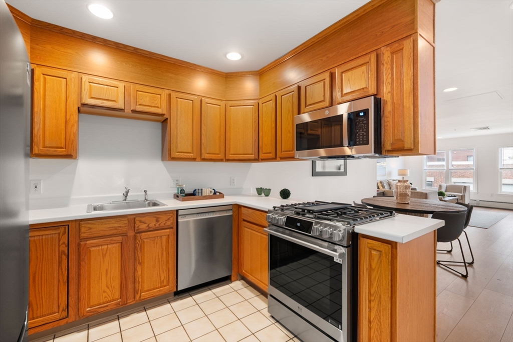 1 Davenport Street # 11