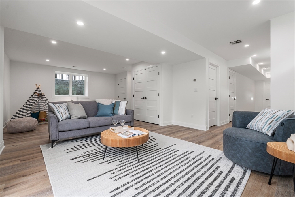 27 Johnson Place # 27